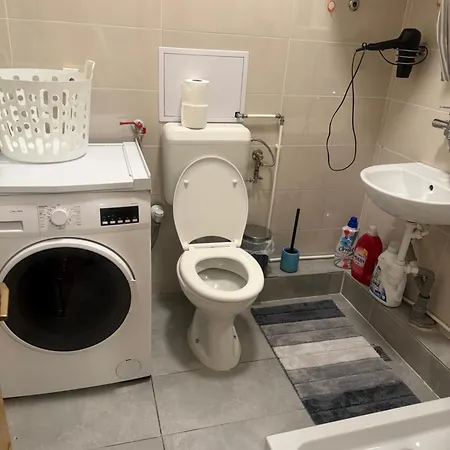 Newly Adapted 3-room Apartment